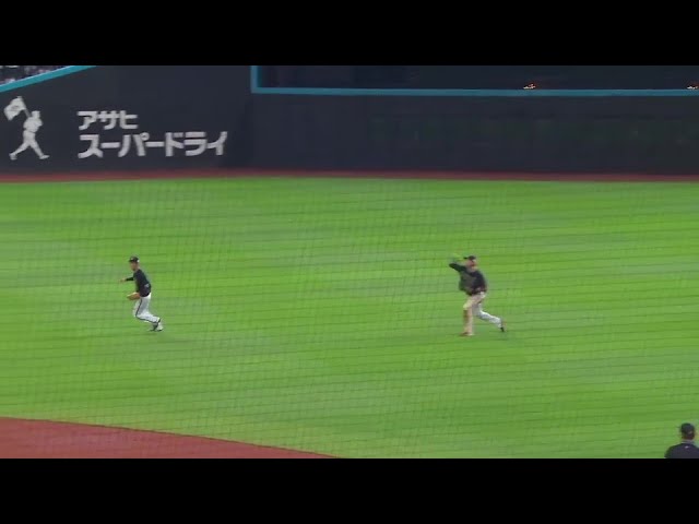 【3回裏】一瞬の好判断!! バファローズ・廣岡大志 2塁への素早い好返球で進塁を許さない!!  2024年9月7日 北海道日本ハムファイターズ 対 オリックス・バファローズ
