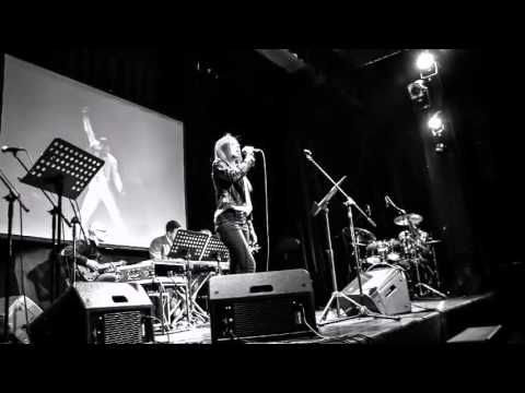 Julia Mróz Make You Feel My Love