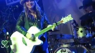 Sunny Sweeney-Trophy (Hillbilly&#39;s 1/19/18)