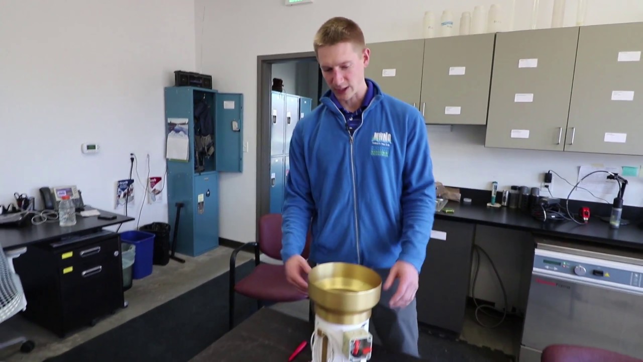How does a tipping bucket rain gauge work? More REF