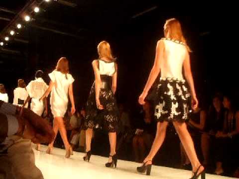 MARIELLA BURANI, Spring/Summer 2010