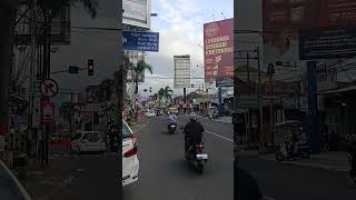 Download lagu SUASANA KOTA SUMEDANG DI SORE HARI #kulinersumedang #tahusumedang #kudarenggong mp3