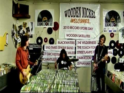2010 RECORD STORE DAY STREETLAMPS FOR SPOTLIGHTS LIVE @ WOODEN NICKEL MUSIC