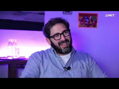 FAKE NEWS : L'AUTRE PANDÉMIE MONDIALE - Thomas Huchon