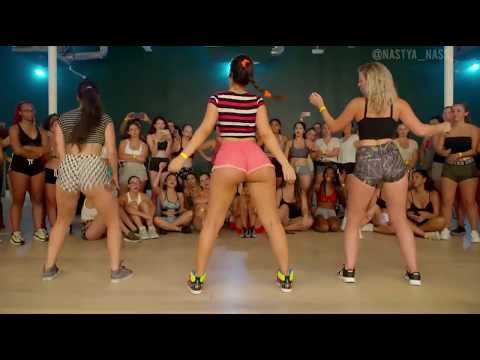 GOSTOSA DE CALCINHA FIO DENTAL 😈