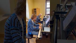 Download lagu Merry Christmas! My teacher accompanied me in the Paganini/Liszt Etude No.2. #paganini #liszt #piano mp3