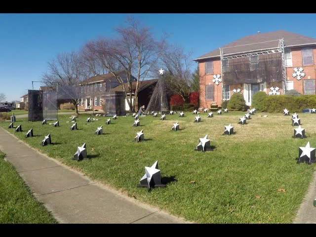 Setup: Day 9 - Yard, Bushes, Clock