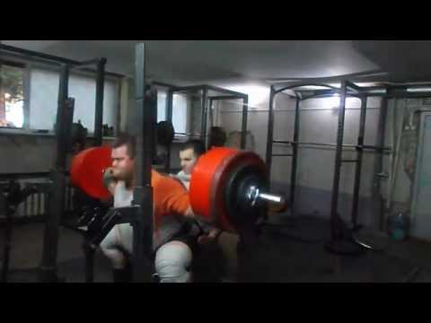 772 lbs x 6 Raw with Wraps Squat - Andrey Konovalov