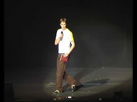 Connichi 2004 - 35 - Gesangsgruppenmedley