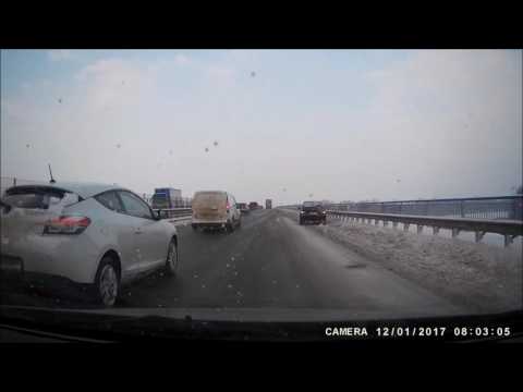 Nehody na R1 pri Šoporni a Vlčkovciach