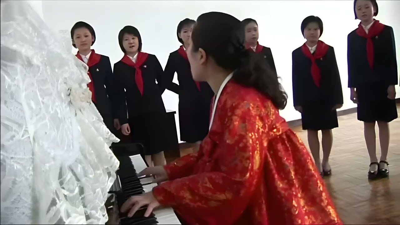 GIRL'S CHOIR, DPRK (Enhanced 4K)