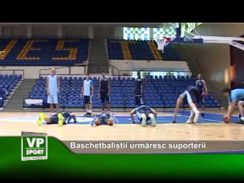 Baschetbaliștii urmăresc suporterii