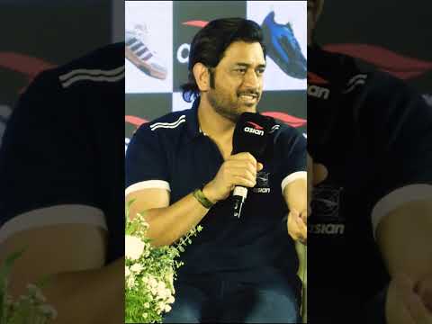 Why MS Dhoni always look to left, when he enters the stadium? | Meet Thala Event by Asian Footwears