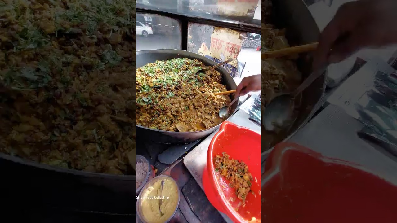 Tasty Roadside Chicken Jhal Muri Masala