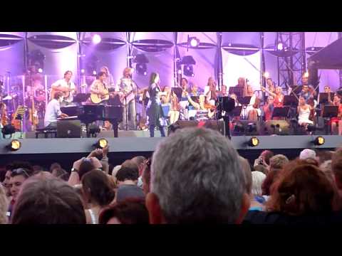 Trijntje Oosterhuis- Do you know the way to san Jose  @ Tricolores Tilbug 2009