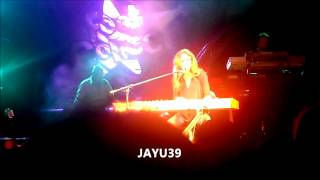 Claire Keim - ça dépend @ Foot Concert 2012