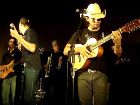 Violeiro E A Roqueira - Munhoz e Mariano