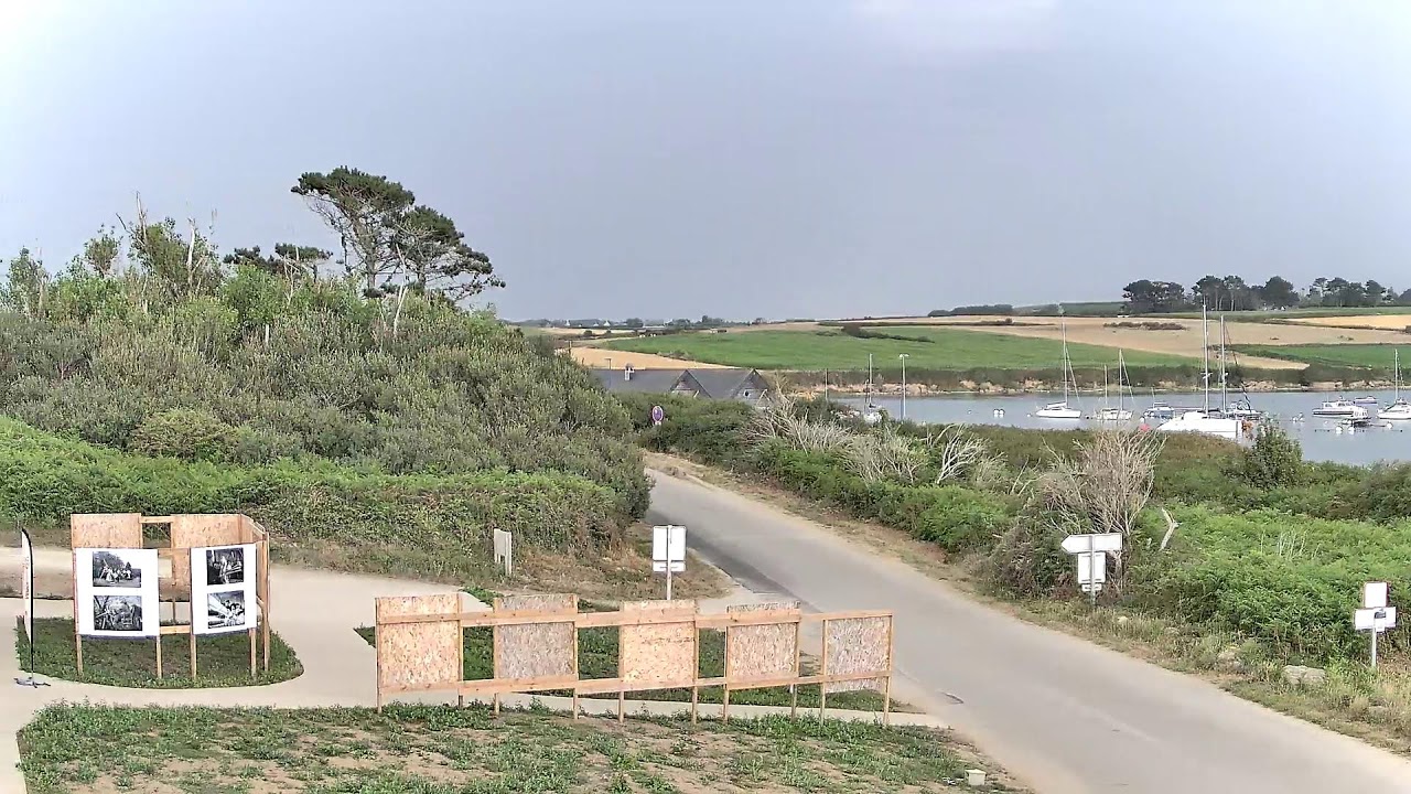 Live webcam view of Port de Lanildut Harbor Live