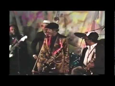 The Skatalites   Peanut Vendor live   1990   YouTube