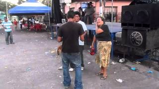 preview picture of video 'Iniciaron las fiestas del barrio Las Mercedes, en Tonacatepeque [1], video de MyTonaca'