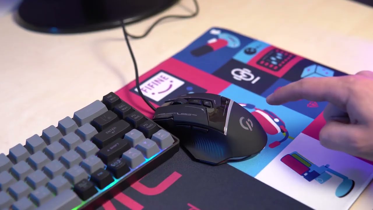 Ігрова комп'ютерна миша GamePro GM300B (Black) video preview