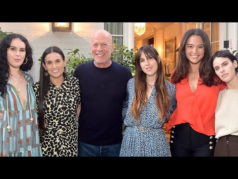 bruce-willis-beams-while-supporting-ex-demi-moore-at-book-party-with-their-3-daughters-and-his-wife
