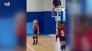 Yıldız Gençler Kızlar Voleybolunda Grup Maçları Devam Ediyor