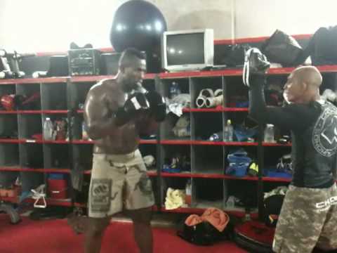 Pad drills with Geronimo