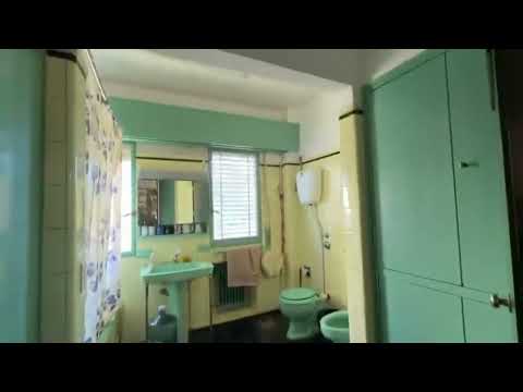 Video de YouTube - Casa en Venta de 4 dormitorios con Jardín y Patio en Bella Vista, Montevideo