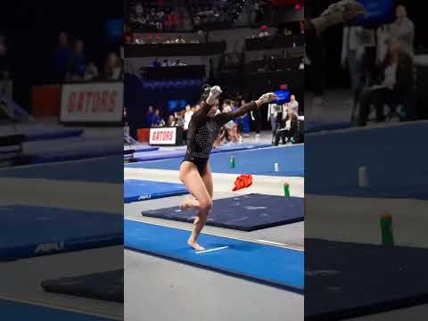 Kayla DiCello Vault 🤩 Gators Gymnastics