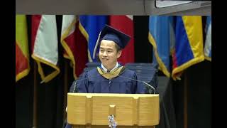 Chàng SV người Việt Nam hát "Ước mơ của mẹ" tại lễ tốt nghiệp trường đại học danh tiếng của Hoa kỳ 