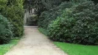 preview picture of video 'Schlosshotel Kronberg im Taunus 30.03.2014 Gartenanlage Golfplatz'