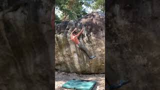 Video thumbnail of La Moreau, 6a. Fontainebleau