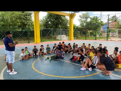 Hacemos  donacion dé un balon dé fútbol a un equipo juvenil én clemencia bolivar / mackeen alcázar 