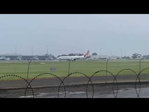 Virgin Australia Boeing 737-800 (VH-YIW) departing from Adelaide as VA208