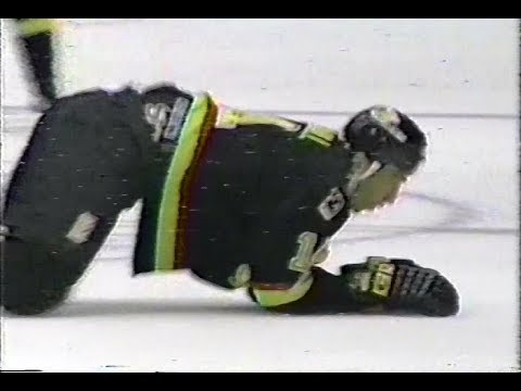 Gino Odjick vs Warren Rychel