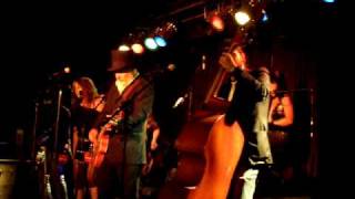Fred Eaglesmith & The Ginn Sisters - Freight Train