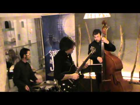 Carles Bech Jazz Trio   4