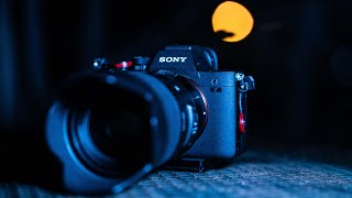 Can Sony A7IV AutoFocus in SUPER LOW light?!