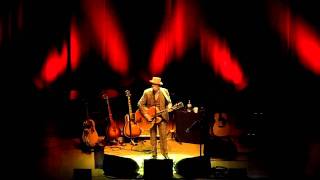 Elvis Costello - Belfast - Watching the Detectives