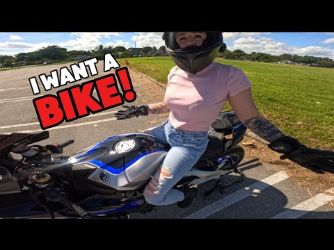 CAMMY FINALLY RIDES THE YAMAHA R1M!