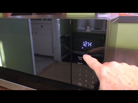 How to Set the Clock on an LG Microwave