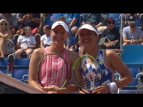 Markéta Vondroušová (CZE) vs. Barbora Strýcová (CZE) - 13. 6. 2020