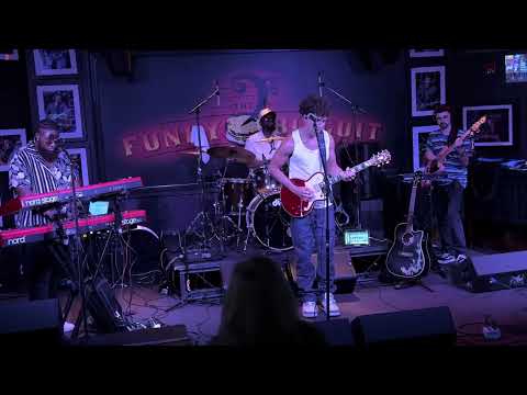 Taz - Brendon Taz niederauer at the Funky Biscuit Boca Raton playing ColdPlay