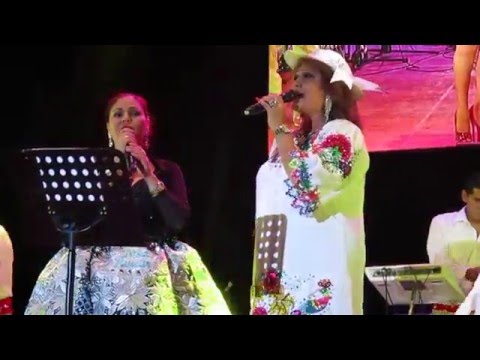 DINA PAUCAR Y AMANDA PORTALES "BODAS DE ORO"