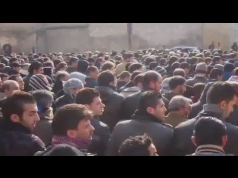 Syria: Protest rally in Homs as Arab observers arrive