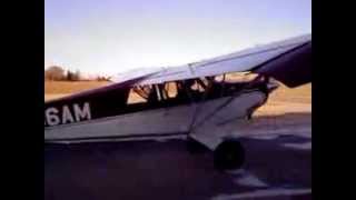 Aviat Husky Pulling up to apron at the ranch.