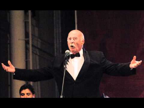 Tudor Gheorghe - Paun Umblatul (Marin Sorescu).avi