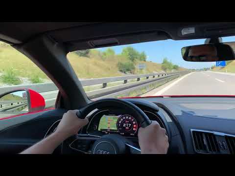 Audi R8 V10 RWS on German Autobahn