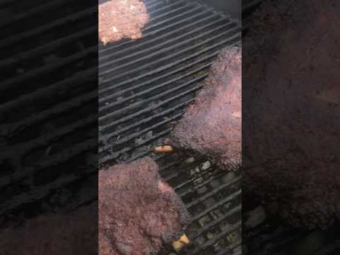 How to Smoke Ribs & Burgers Low and Slow with Post Oak Wood | Ultimate BBQ Guide #shorts #craftbbq